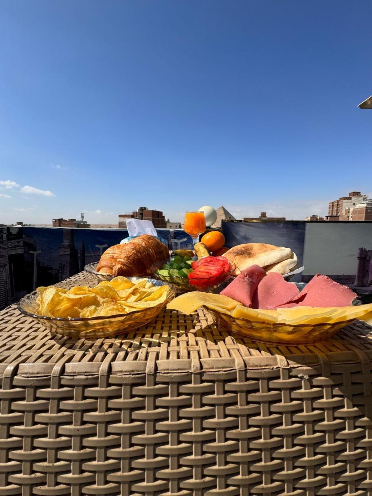 Hotel Cheops Pyramids View 3*