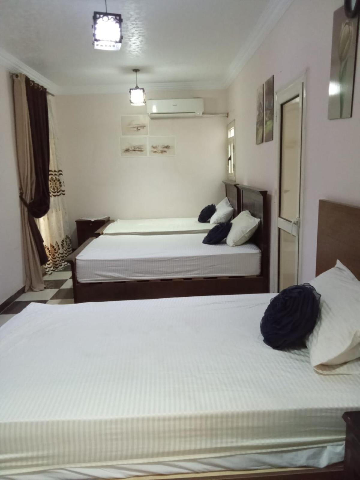 Hotel Cheops Pyramids View Cairo