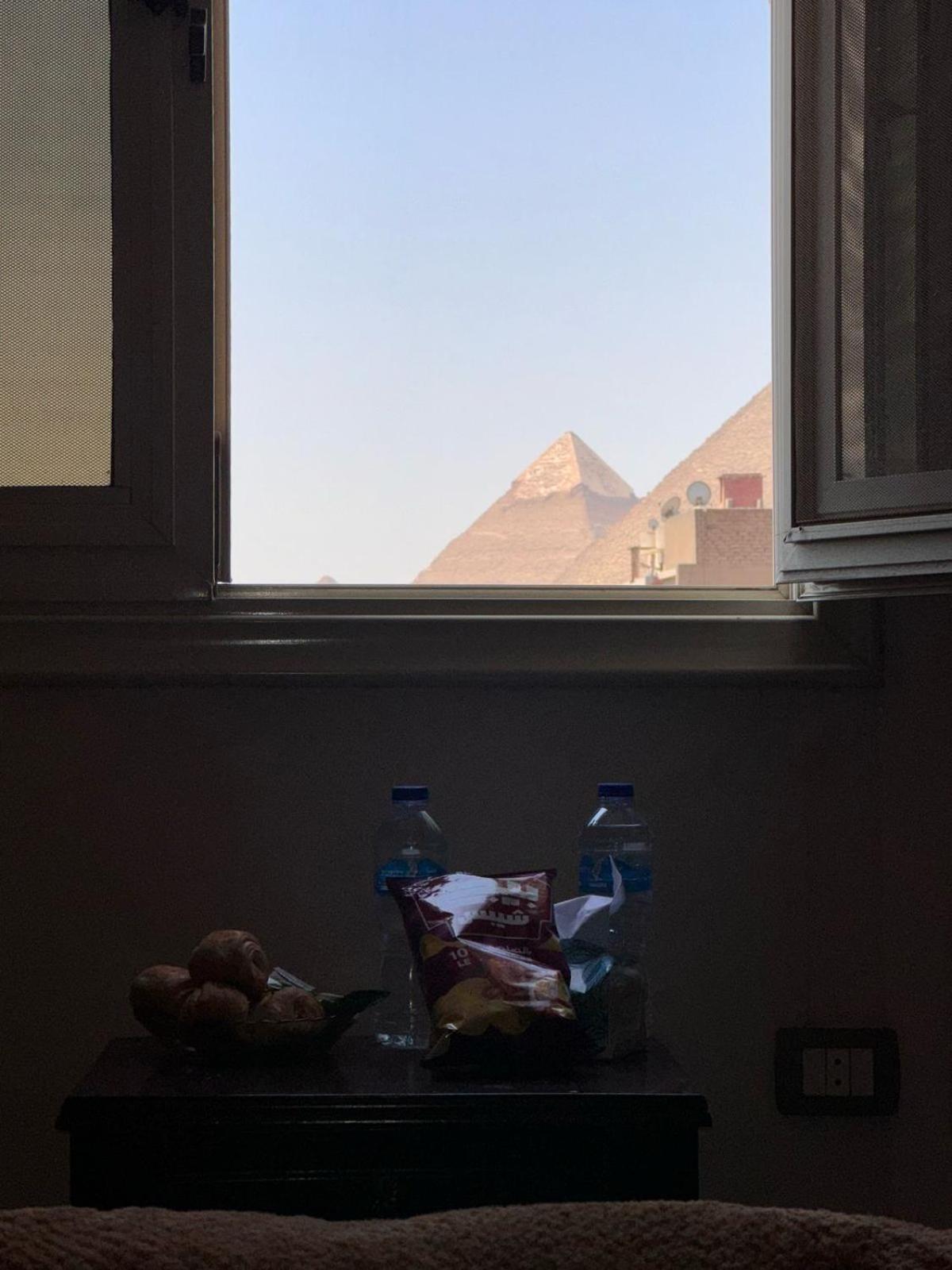 Cheops Pyramids View 3*