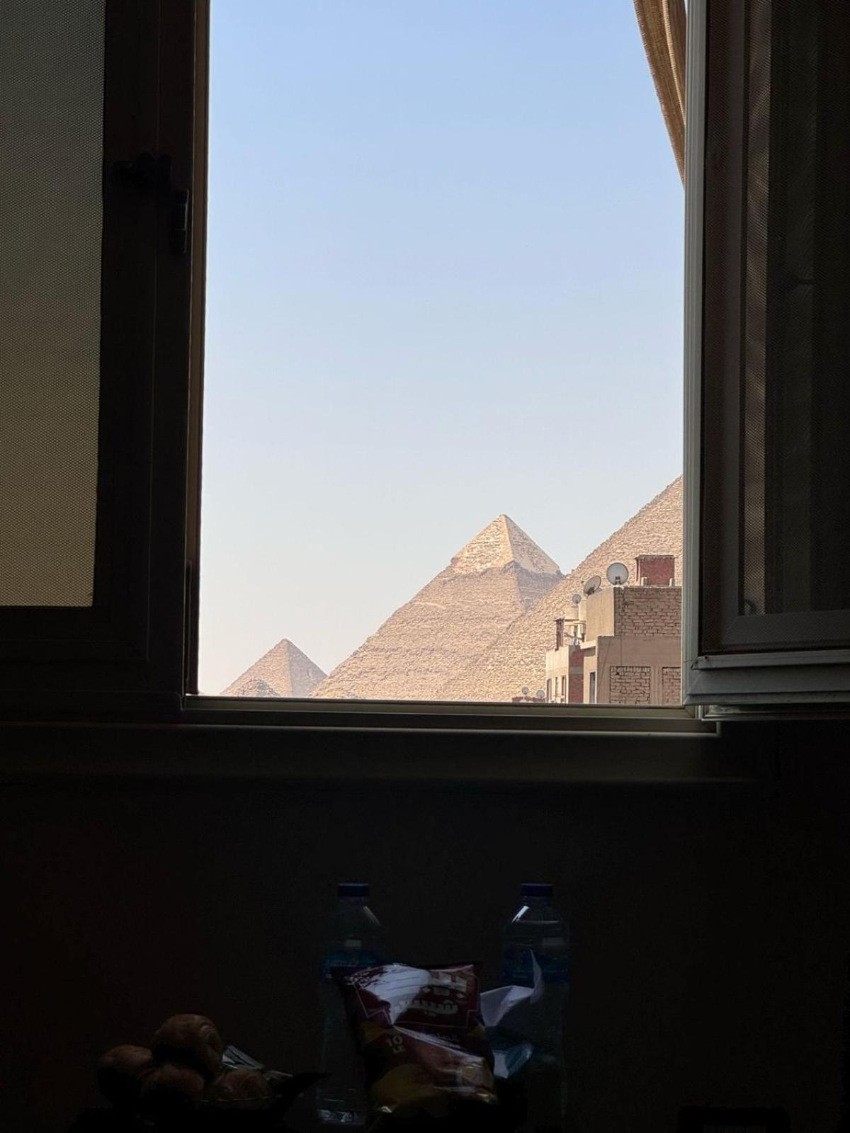 Cheops Pyramids View 3*